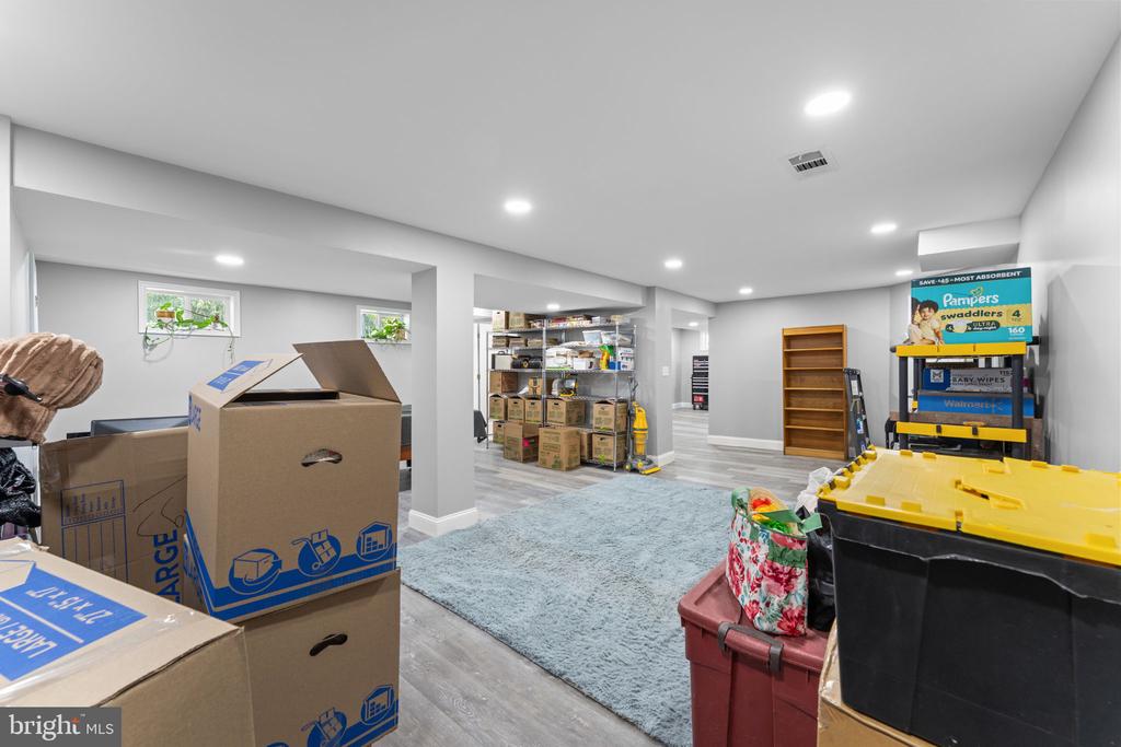 7900 OLAND COURT