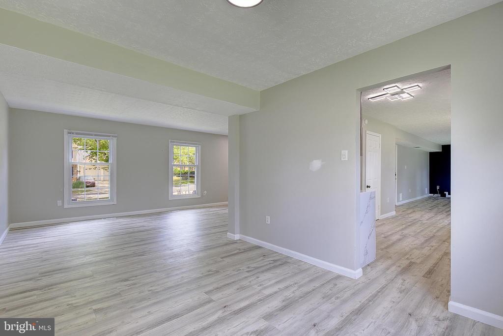 11611 WHITTIER ROAD