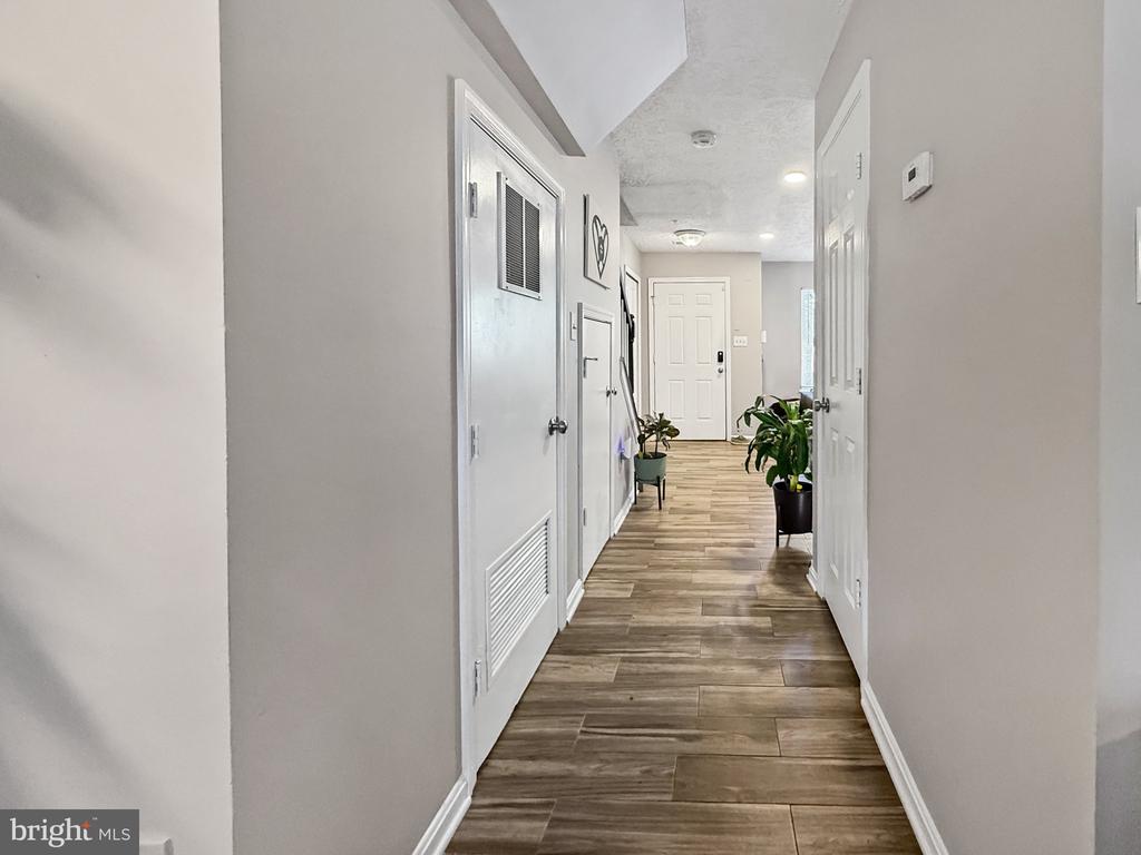 7246 MAHOGANY DRIVE Unit: 4
