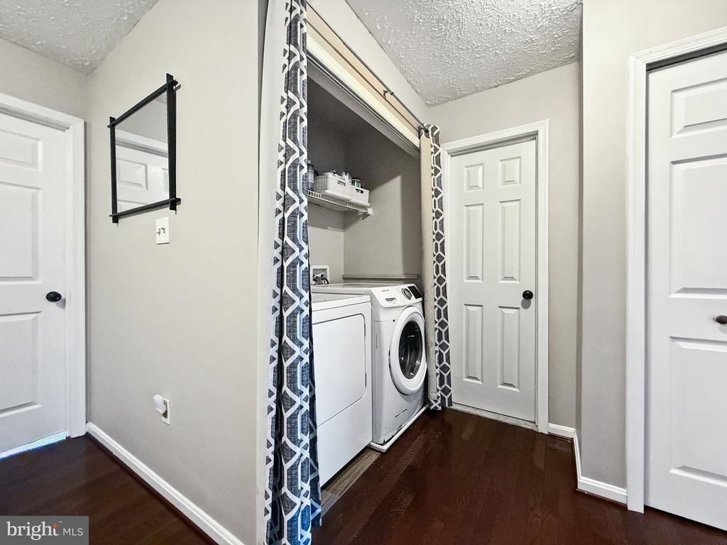 7246 MAHOGANY DRIVE Unit: 4