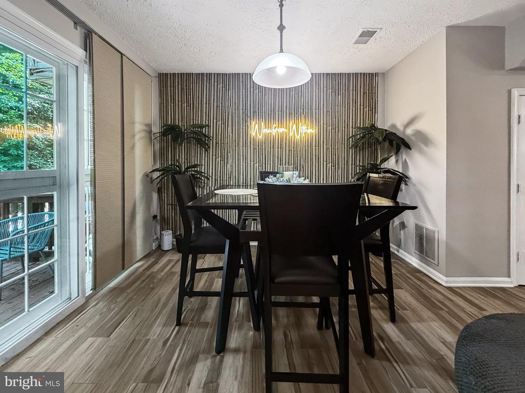 7246 MAHOGANY DRIVE Unit: 4