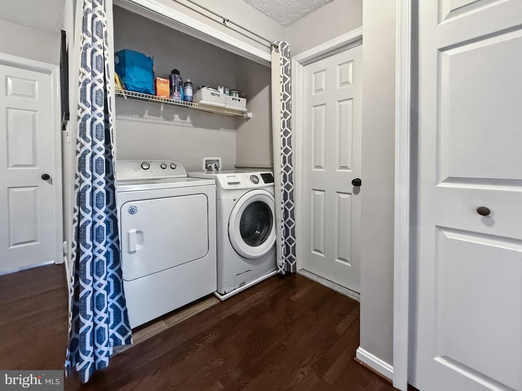 7246 MAHOGANY DRIVE Unit: 4