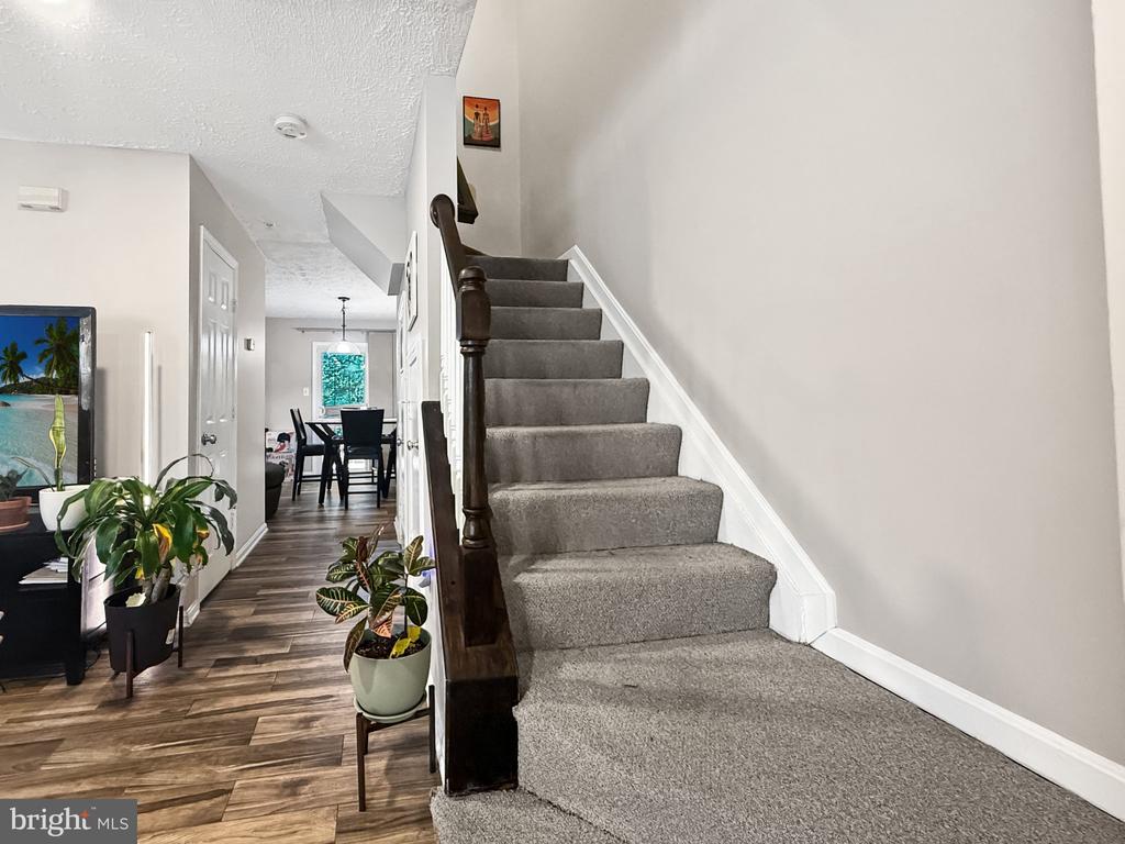 7246 MAHOGANY DRIVE Unit: 4