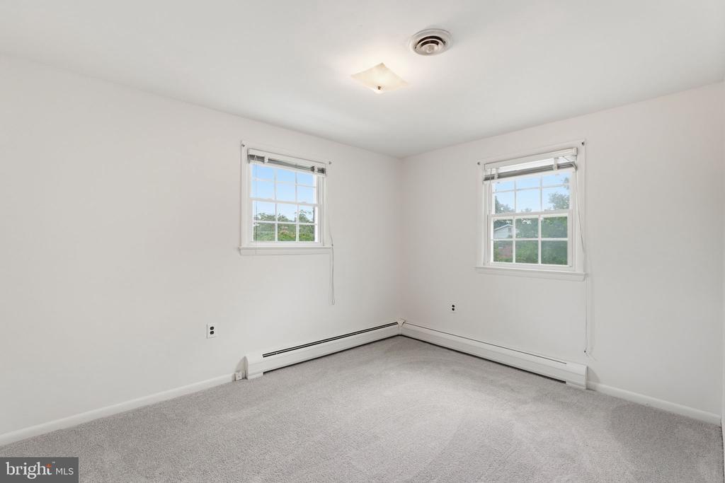 2008 VALLEY VIEW DRIVE