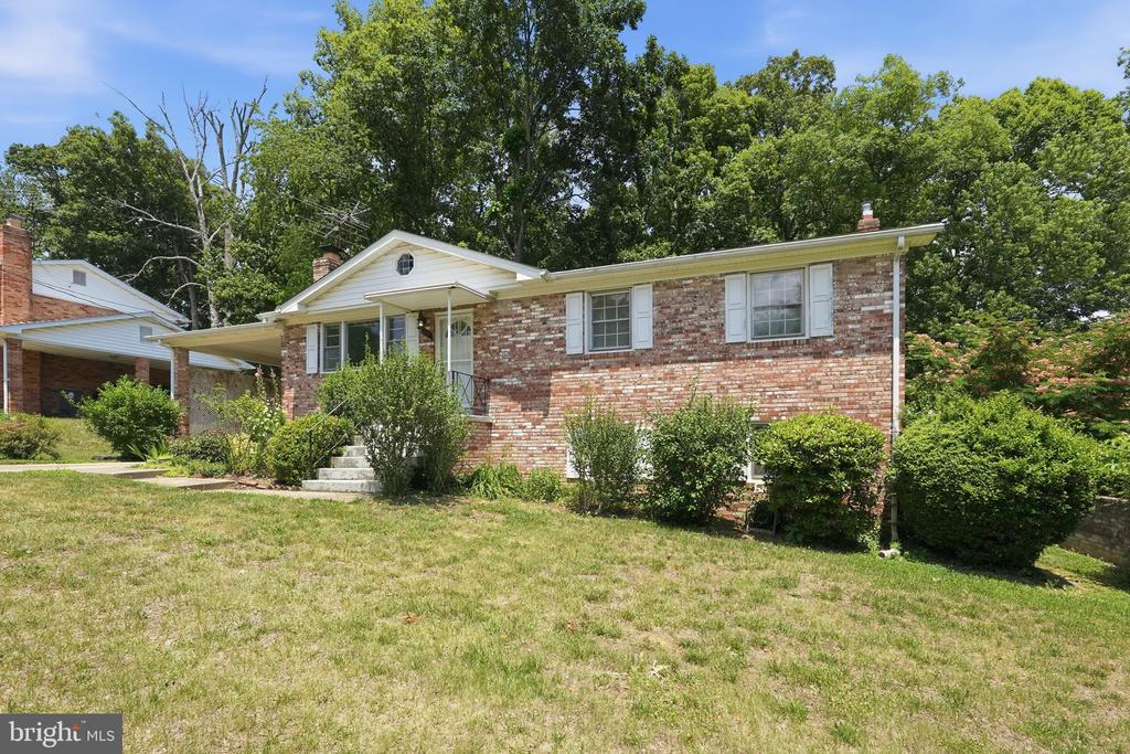2008 VALLEY VIEW DRIVE
