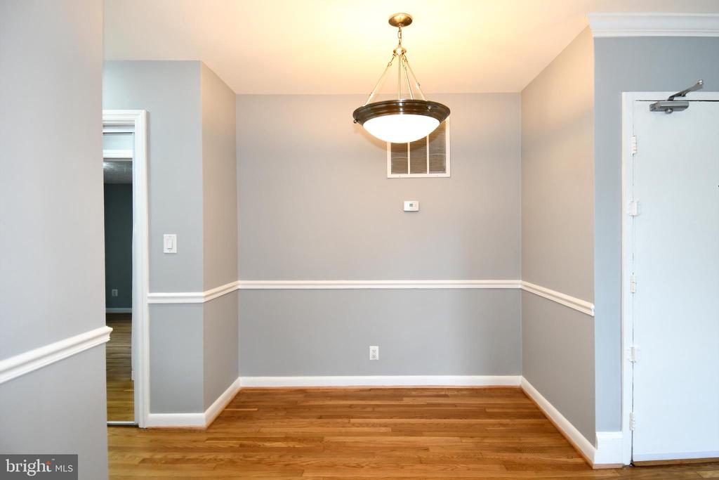 4710 QUEENSBURY ROAD Unit: 2
