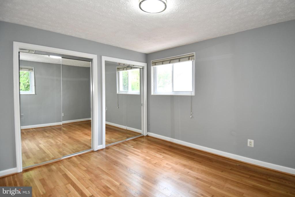 4710 QUEENSBURY ROAD Unit: 2