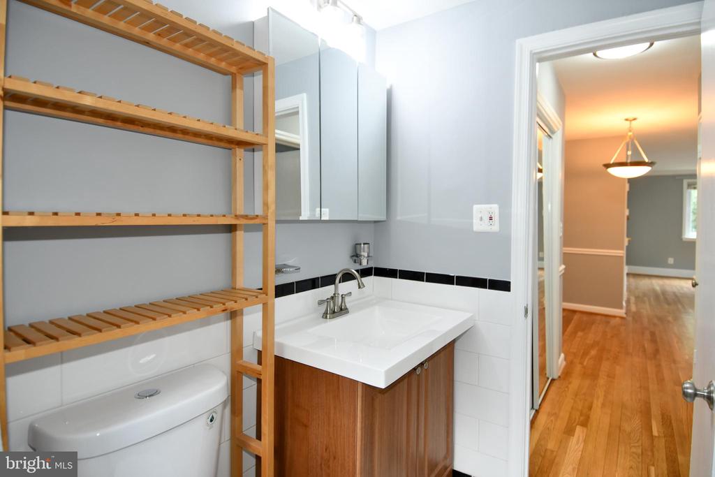 4710 QUEENSBURY ROAD Unit: 2