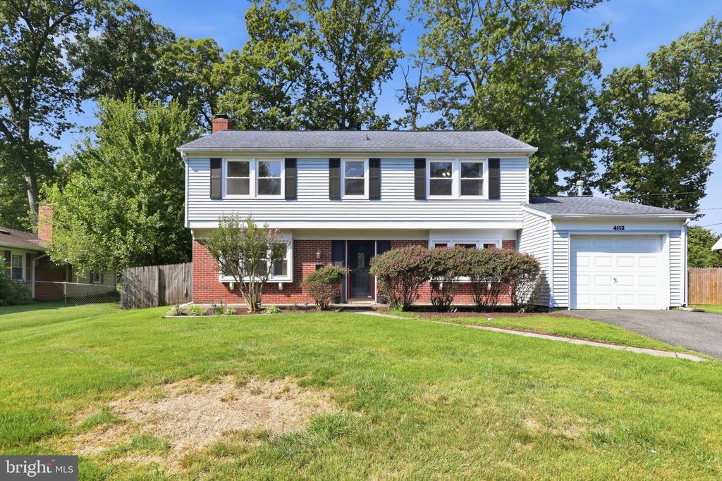 4113 WAKEFIELD LANE