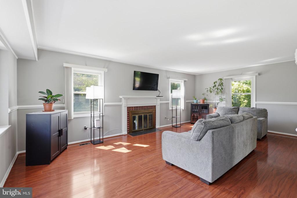 4113 WAKEFIELD LANE