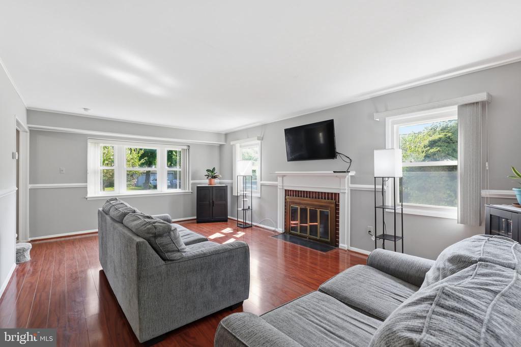 4113 WAKEFIELD LANE