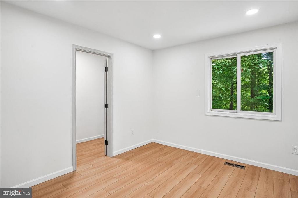 6300 HICKORY BND