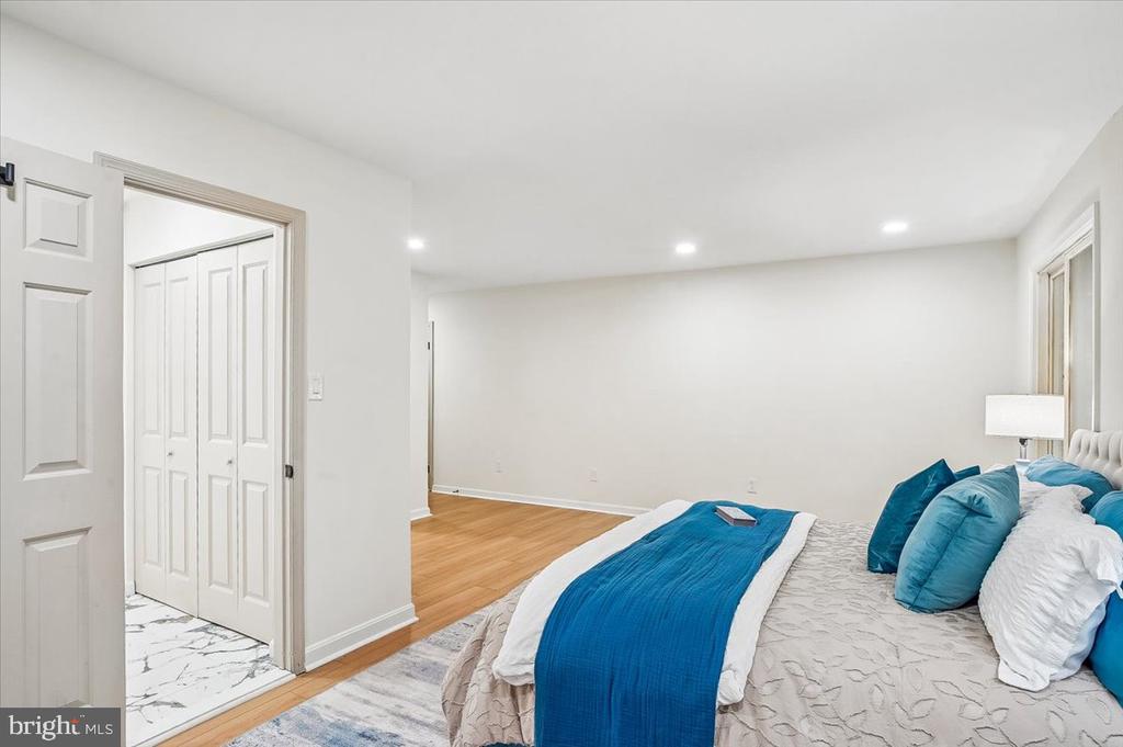 6300 HICKORY BND