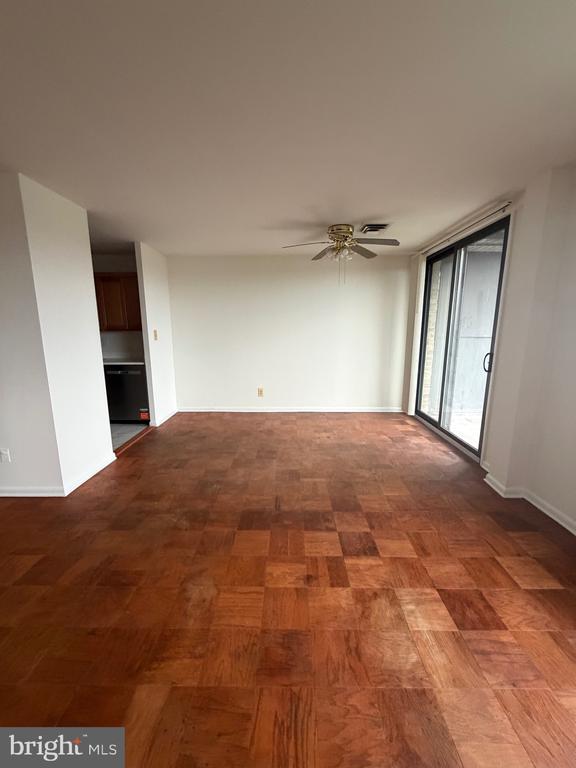 3450 TOLEDO TERRACE Unit: 512