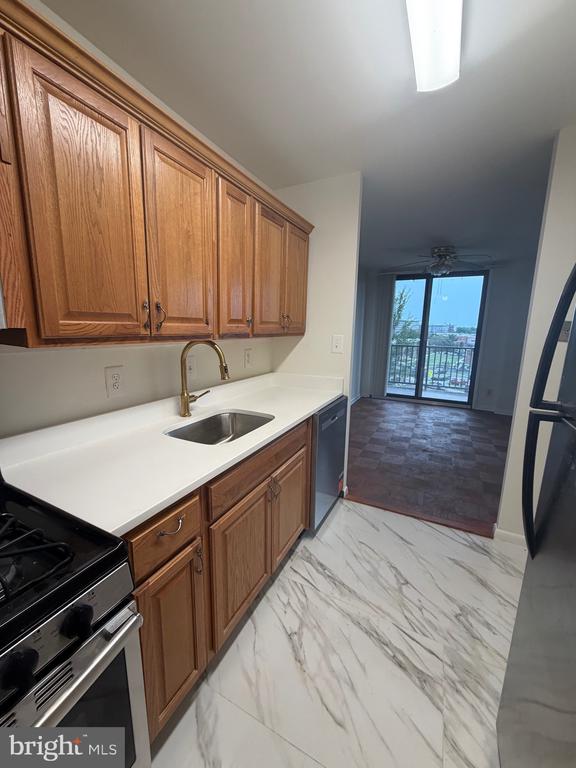 3450 TOLEDO TERRACE Unit: 512