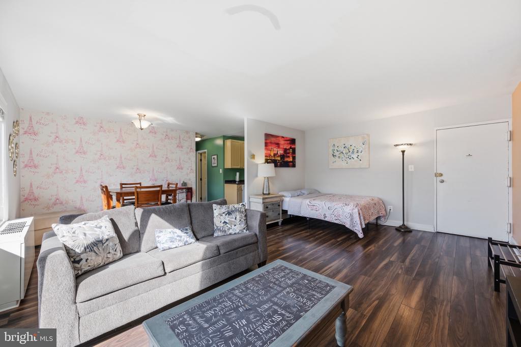 1009 CHILLUM ROAD Unit: 412
