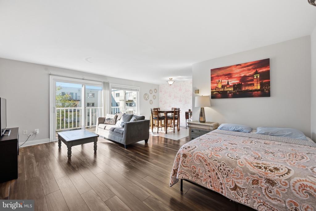 1009 CHILLUM ROAD Unit: 412