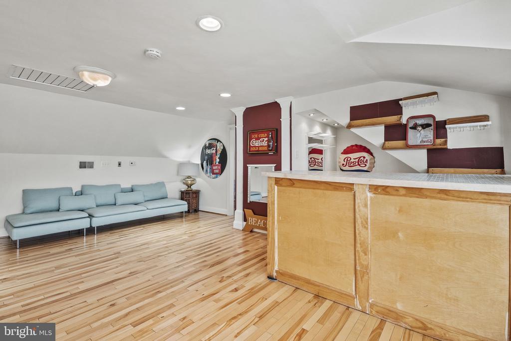 160 SOMERSET