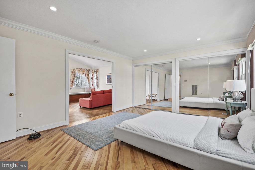 160 SOMERSET