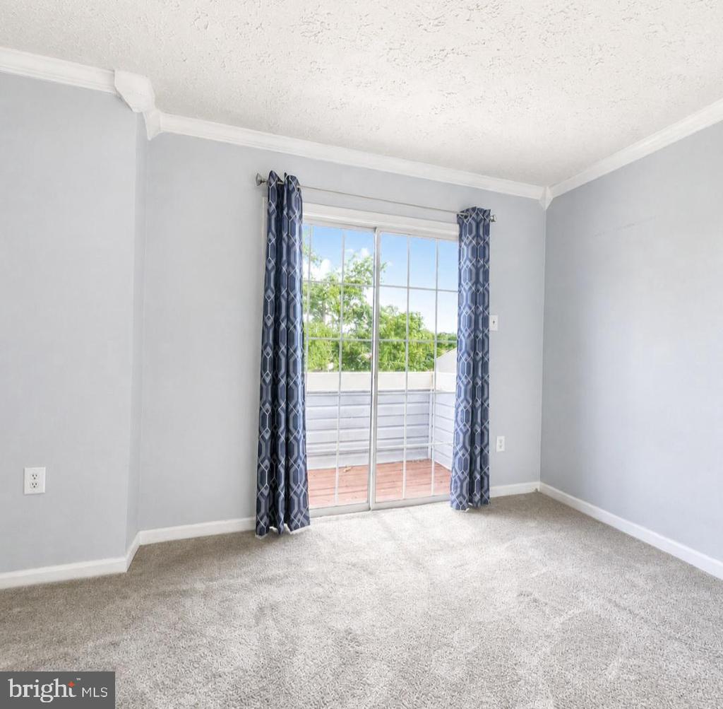 46349 COLUMBUS DRIVE