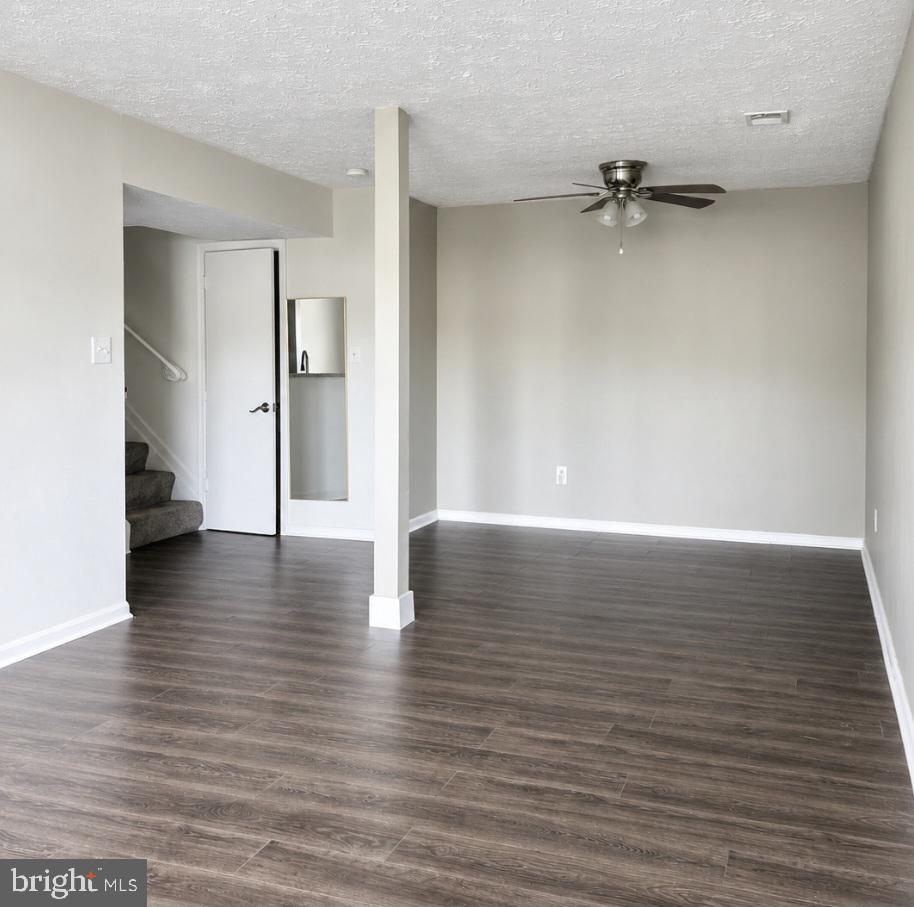 46349 COLUMBUS DRIVE