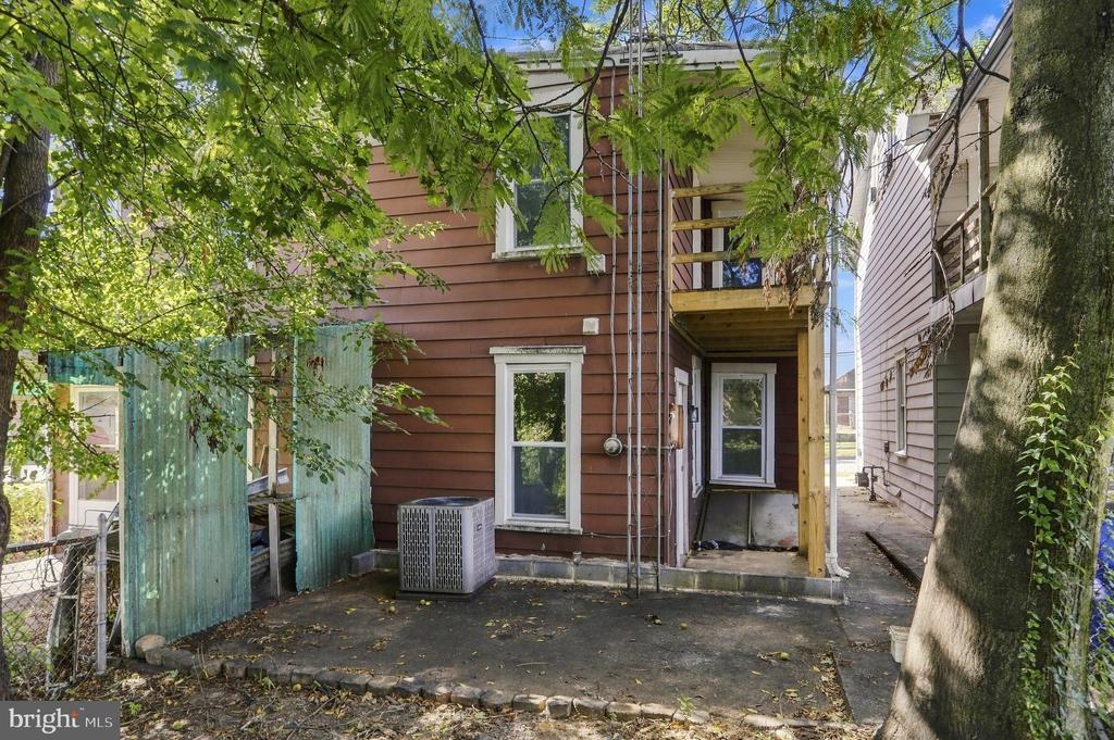 116 E WILSON BOULEVARD