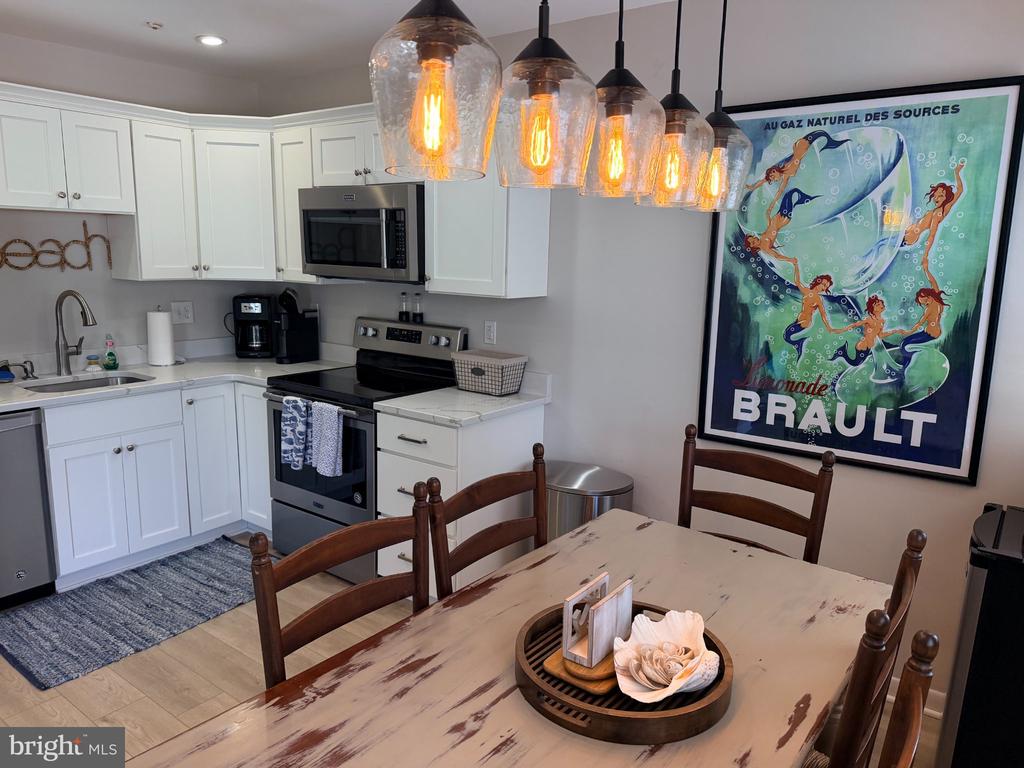 13908 N OCEAN ROAD Unit: 1B