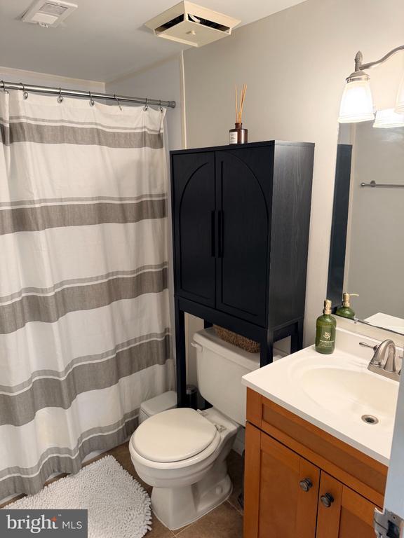 13908 N OCEAN ROAD Unit: 1B