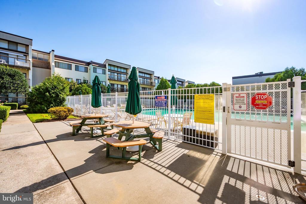 13908 N OCEAN ROAD Unit: 2B