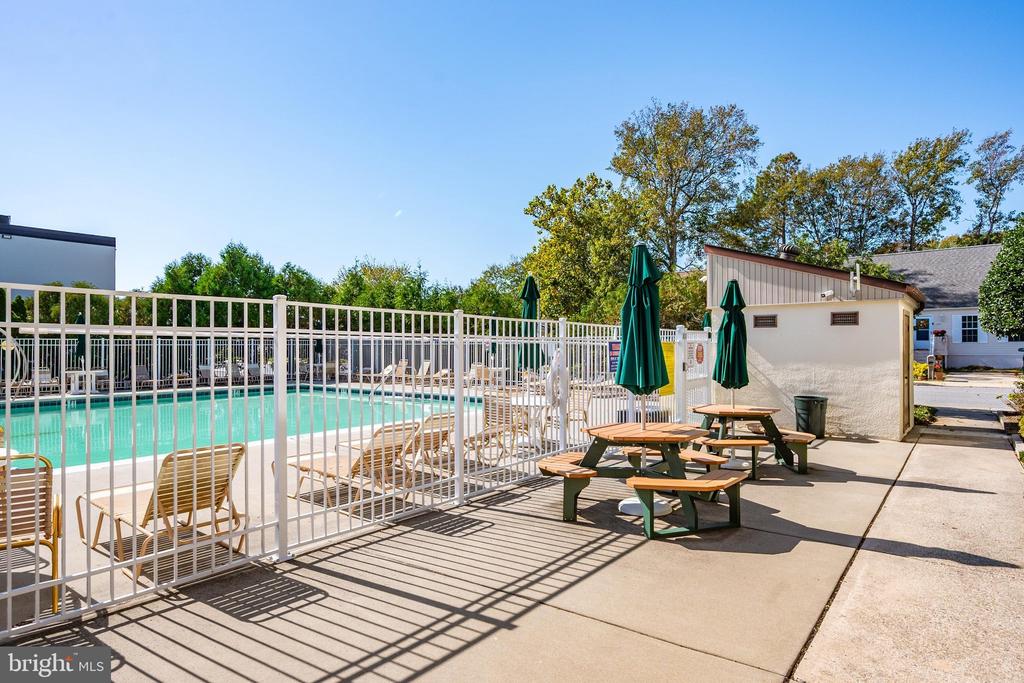 13908 N OCEAN ROAD Unit: 2B