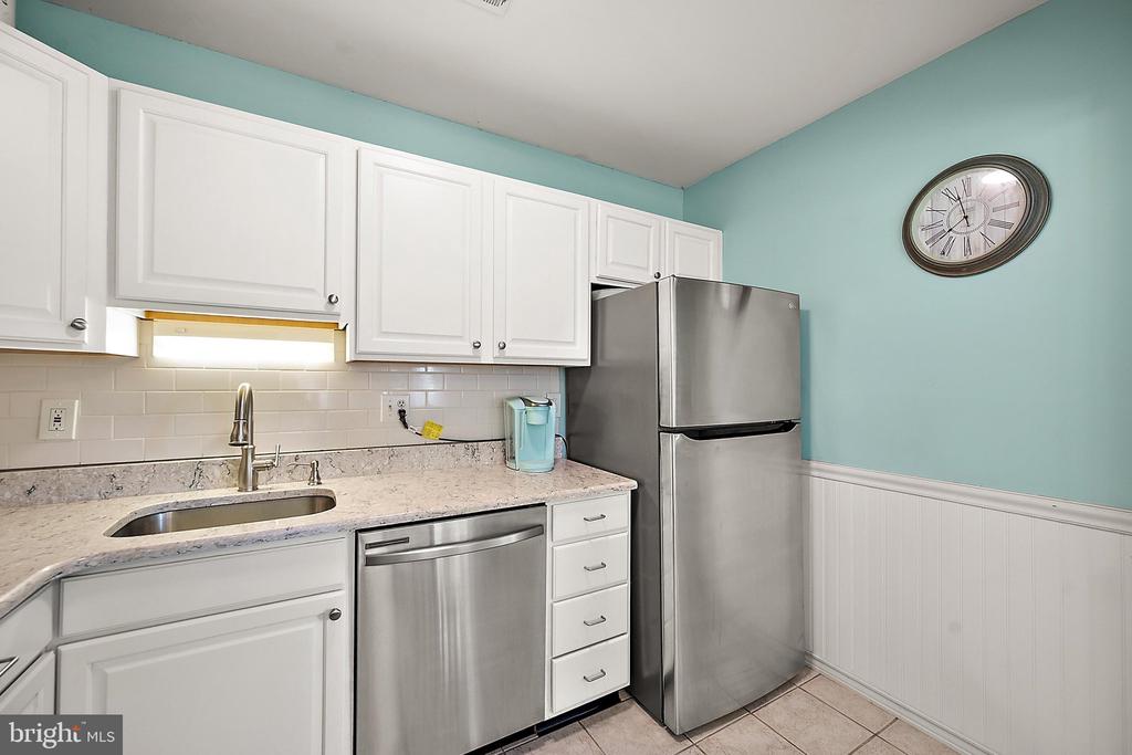 13908 N OCEAN ROAD Unit: 2B