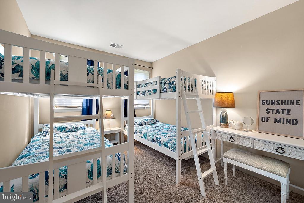 13908 N OCEAN ROAD Unit: 2B