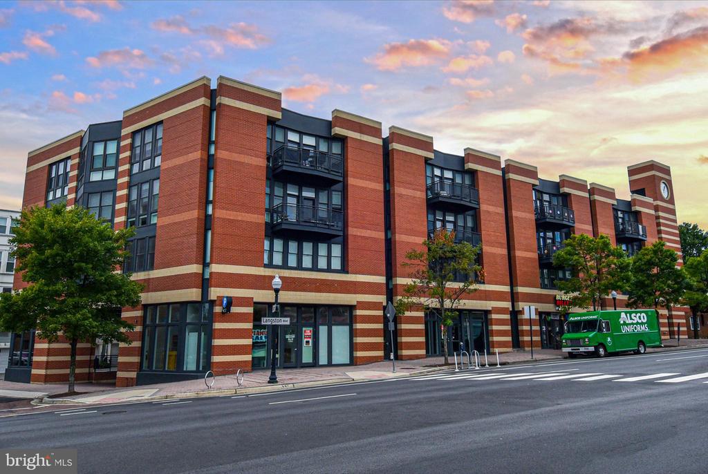 3800 LANGSTON BOULEVARD Unit: 203