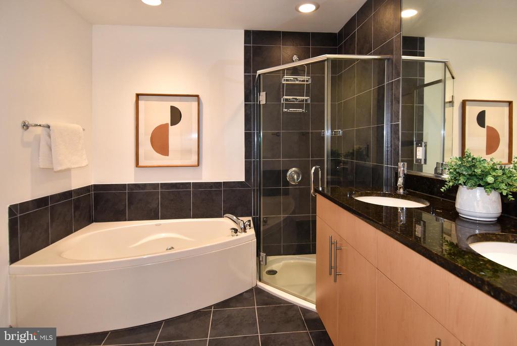 3800 LANGSTON BOULEVARD Unit: 203