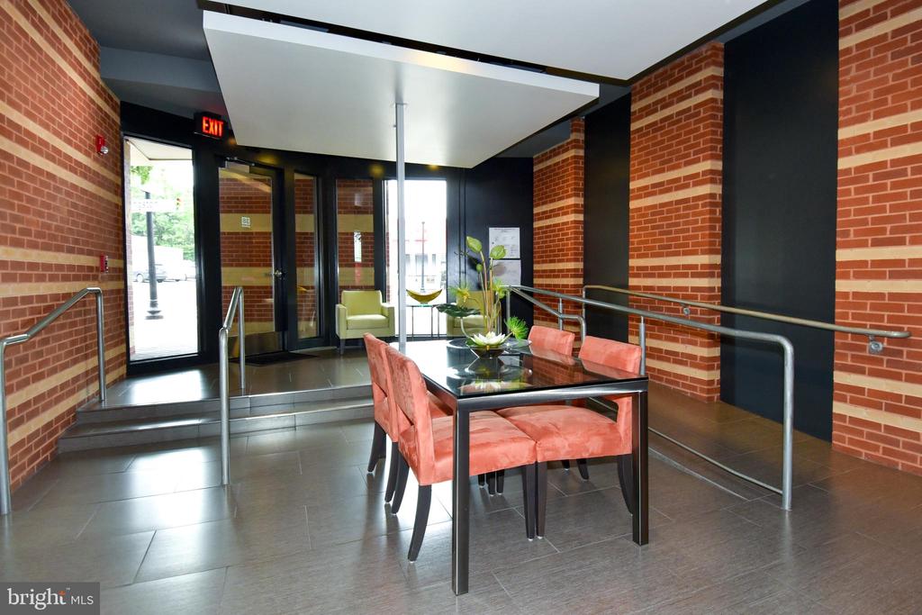 3800 LANGSTON BOULEVARD Unit: 203