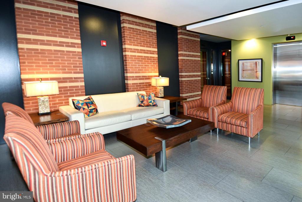 3800 LANGSTON BOULEVARD Unit: 203