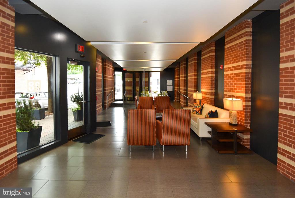 3800 LANGSTON BOULEVARD Unit: 203