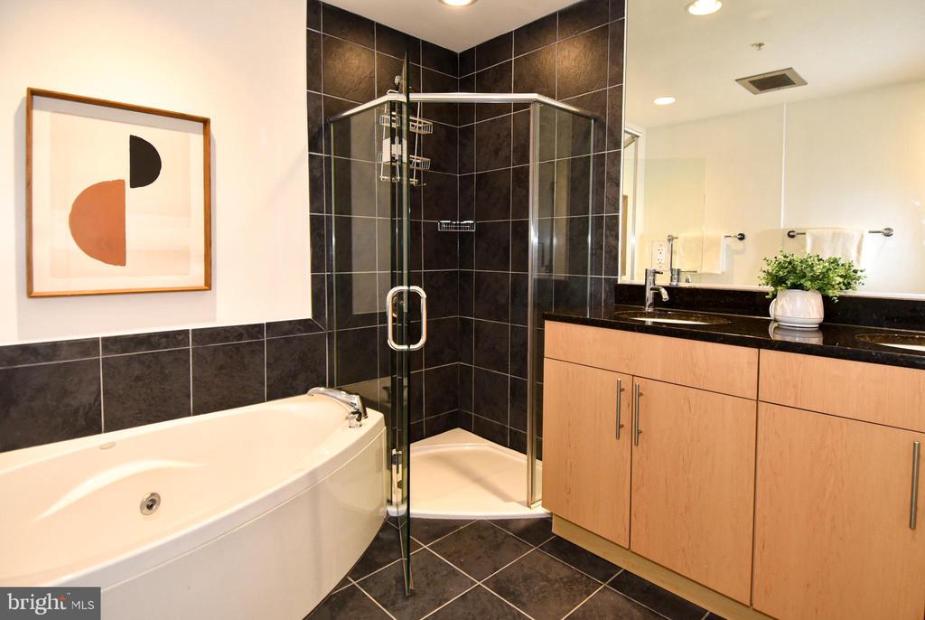 3800 LANGSTON BOULEVARD Unit: 203