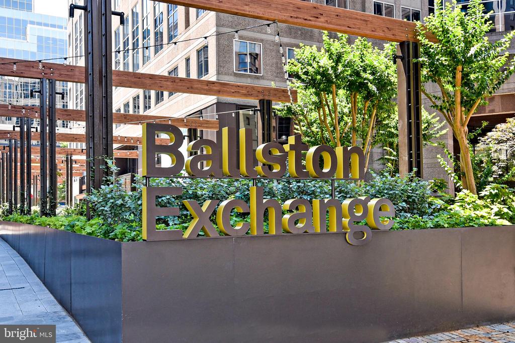 3800 LANGSTON BOULEVARD Unit: 203