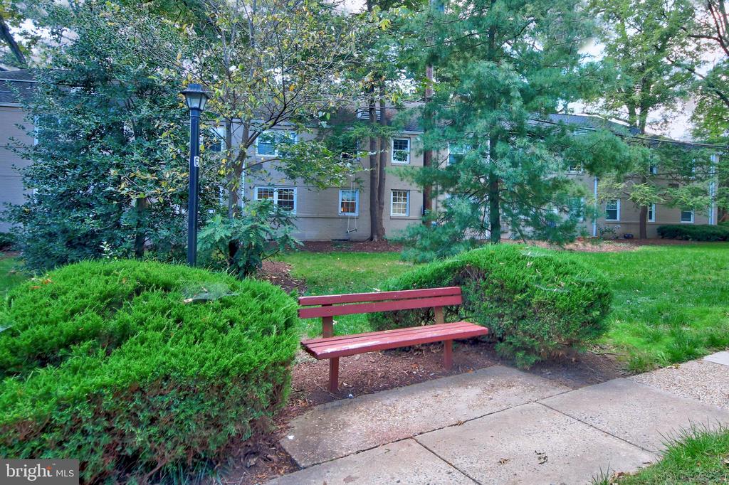229 N GEORGE MASON DRIVE Unit: 229-3