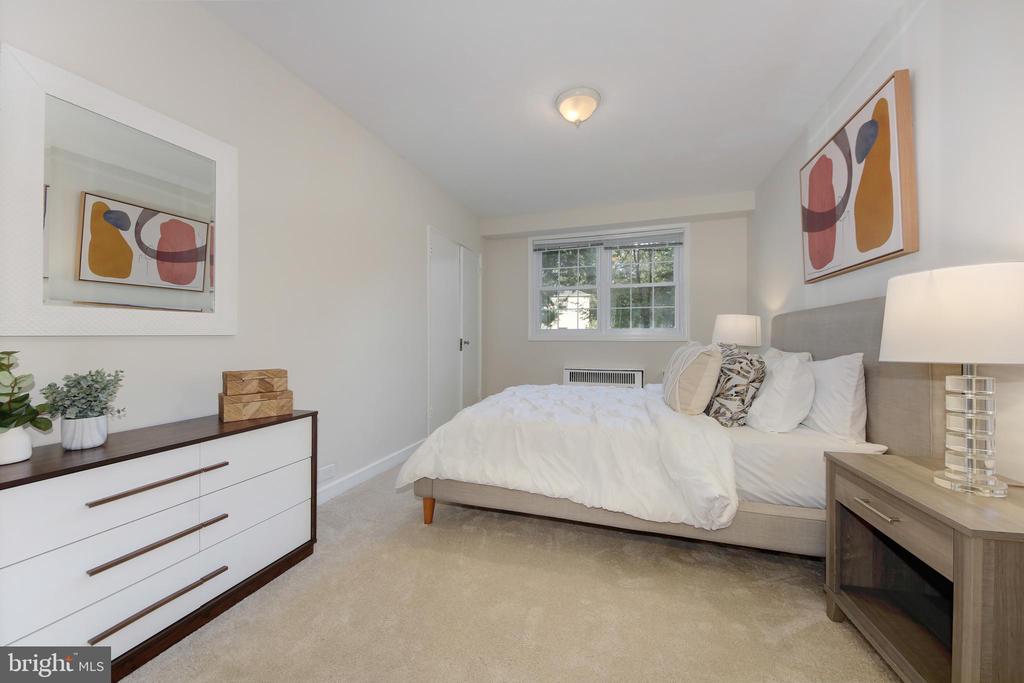 229 N GEORGE MASON DRIVE Unit: 229-3