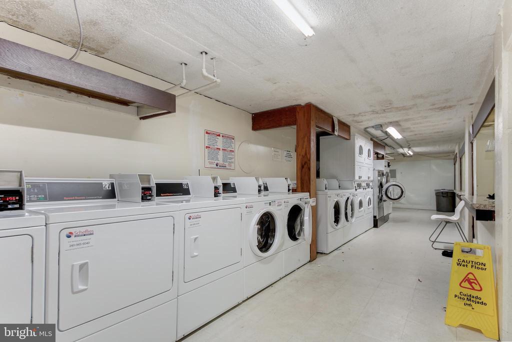 229 N GEORGE MASON DRIVE Unit: 229-3
