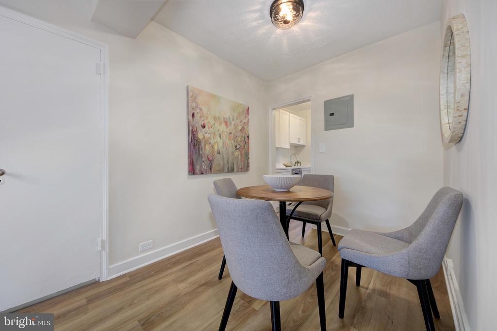 229 N GEORGE MASON DRIVE Unit: 229-3