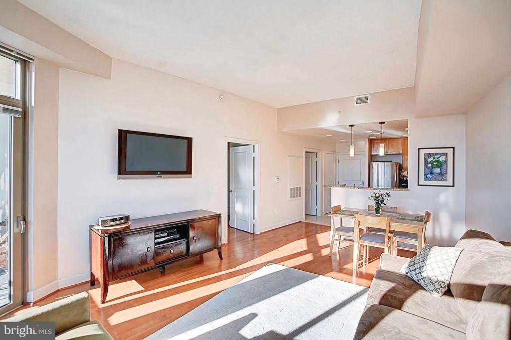 3650 S GLEBE ROAD S Unit: 668