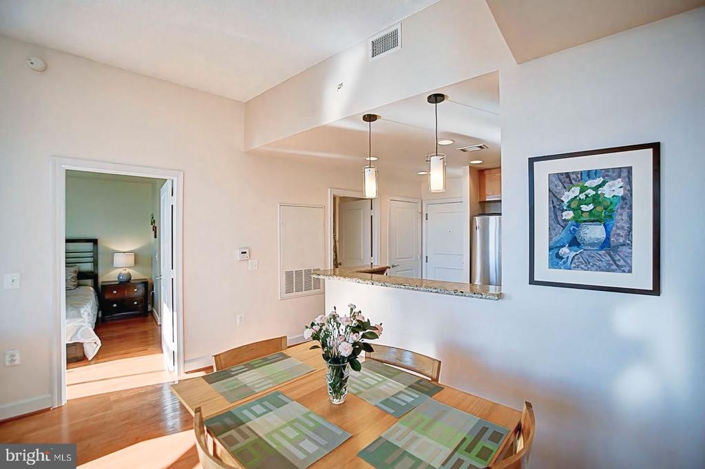 3650 S GLEBE ROAD S Unit: 668