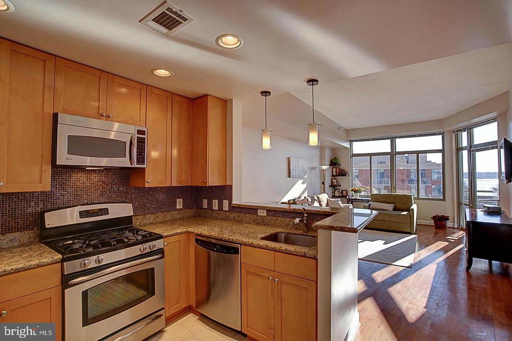 3650 S GLEBE ROAD S Unit: 668