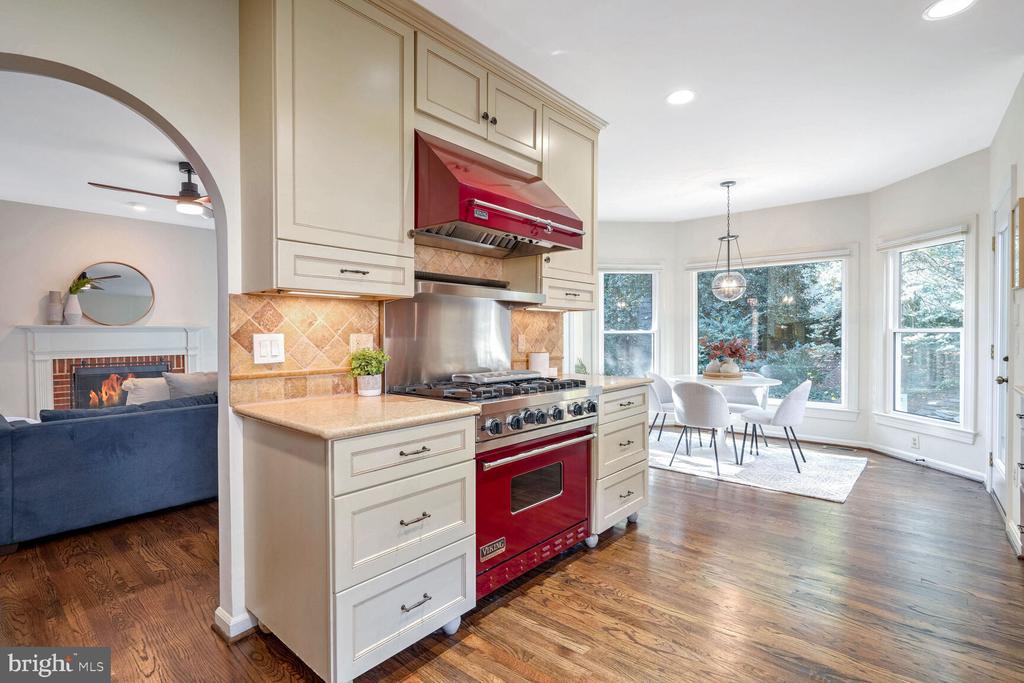 1261 DARTMOUTH COURT