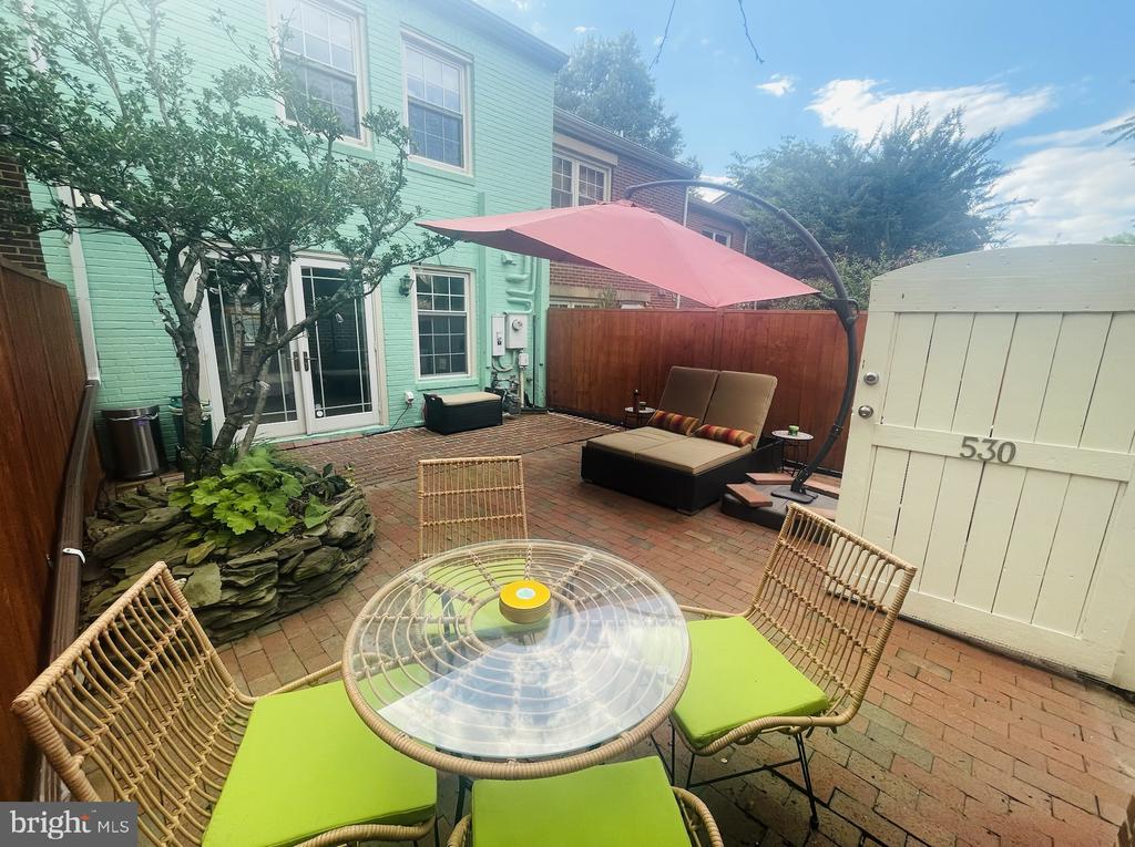 530 S ALFRED STREET