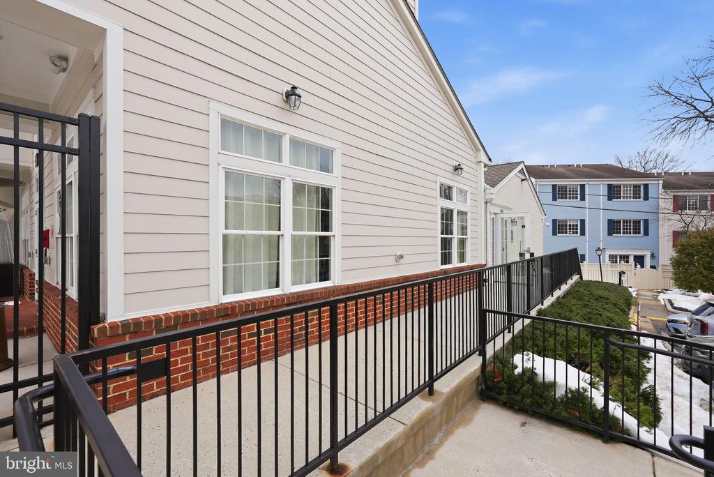 1431 N VAN DORN STREET Unit: A