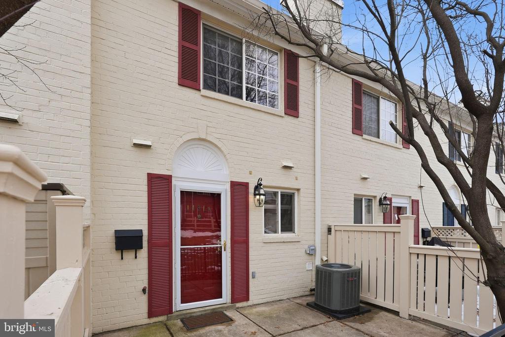 1431 N VAN DORN STREET Unit: A